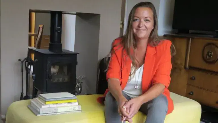 Behind the scenes with Artist Agent Hannah Curtis